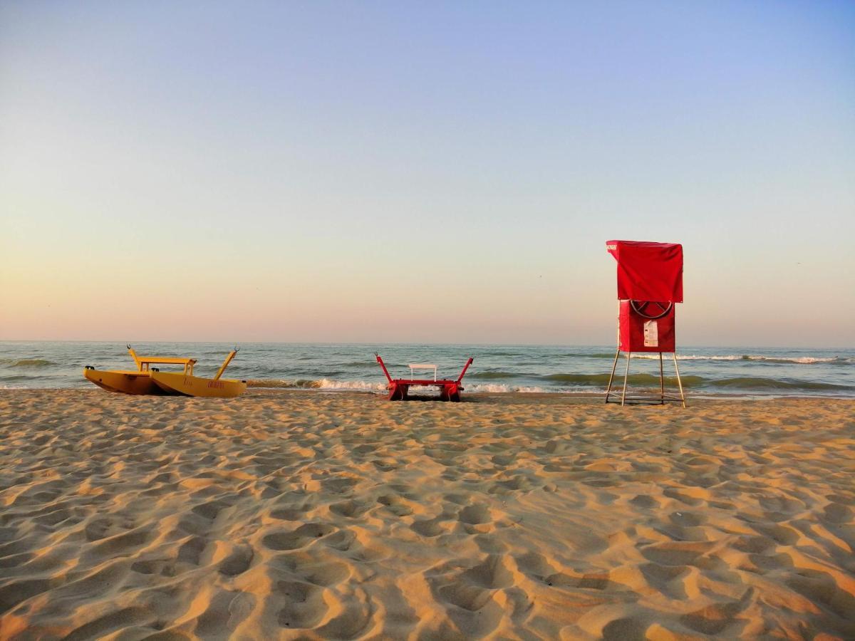 Mehari Rimini - Family Hotel Екстериор снимка