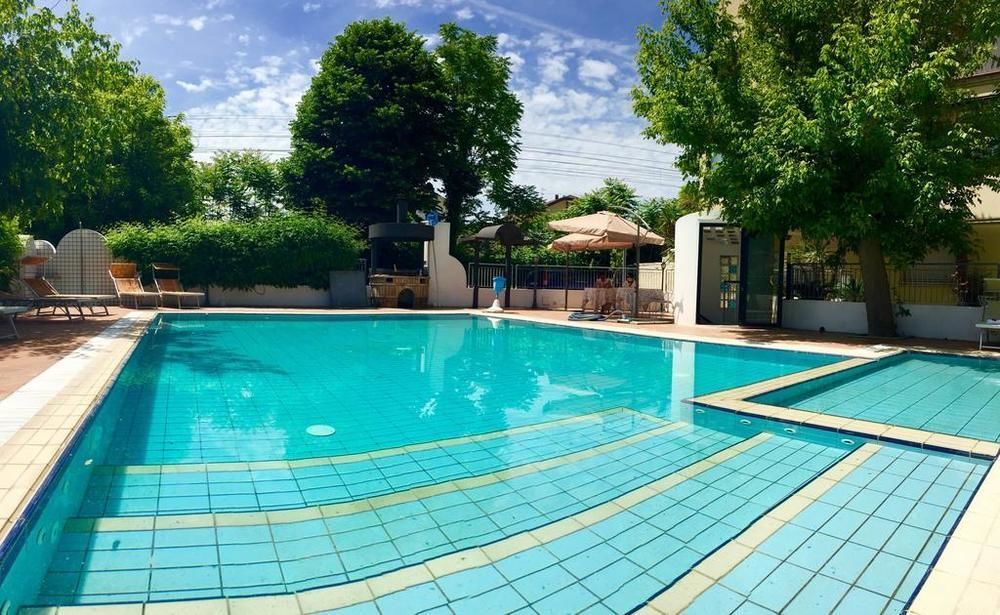 Mehari Rimini - Family Hotel Екстериор снимка