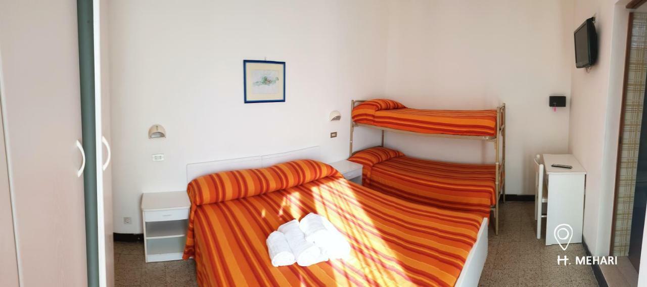 Mehari Rimini - Family Hotel Екстериор снимка